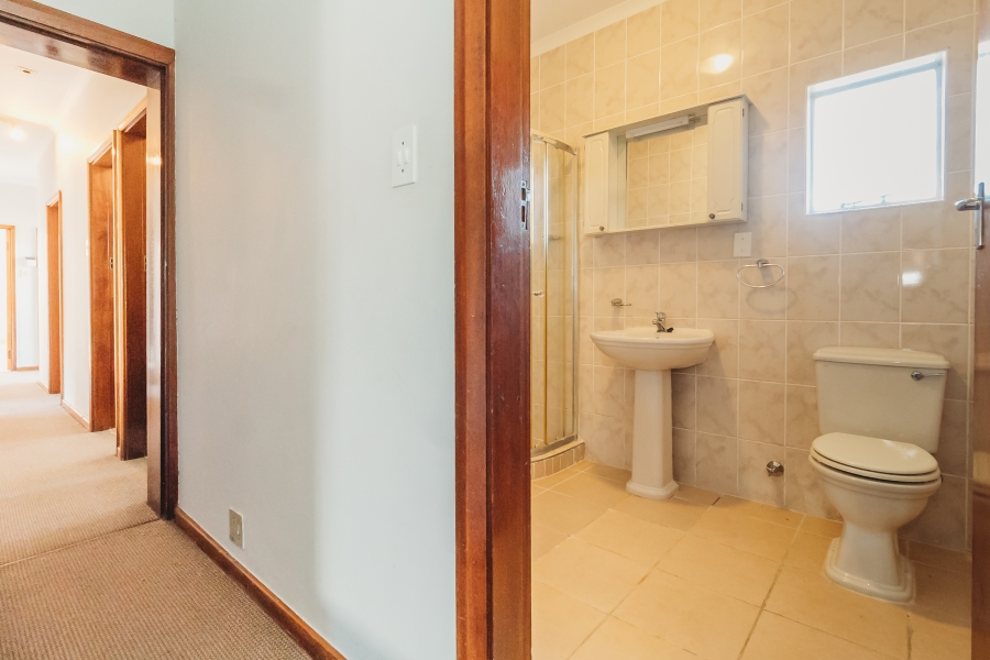 4 Bedroom Property for Sale in Heather Park Western Cape